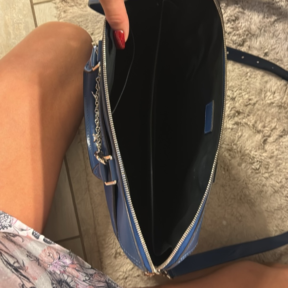 Louis Vuitton Toledo Blue Epi Oliver - Picture 7 of 12